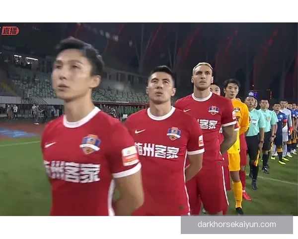 足球联赛当前阶段走势分析与竞争格局解读持续提升