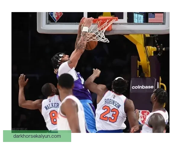 戴维斯比赛影响力持续提升，攻防两端表现稳健